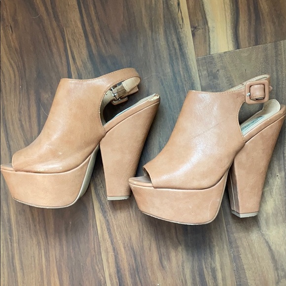 Steve Madden platform pumps - Picture 4 of 8